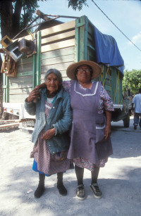 Tepoztl&aacute;n Elders, photographed and &copy; by Beryl Goldberg